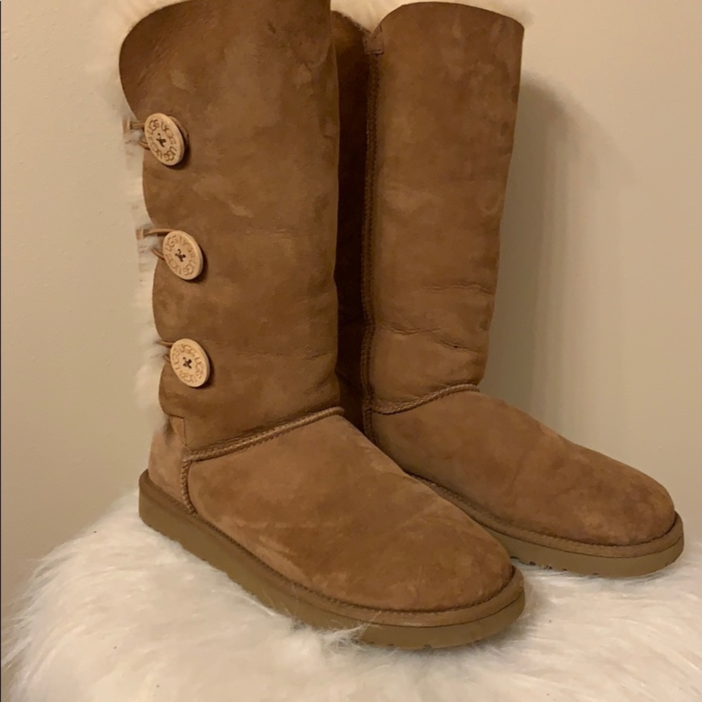 Ugh Bailey Button Triplet II Boot